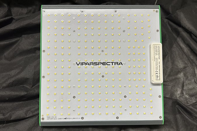 ViparSpectra P600 - 100W +2ks zavěšení